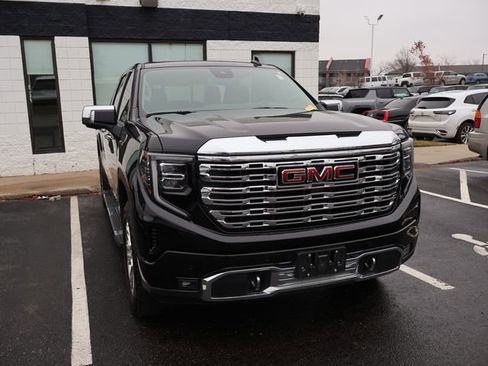 Used 2023 GMC Sierra 1500 Denali image 2