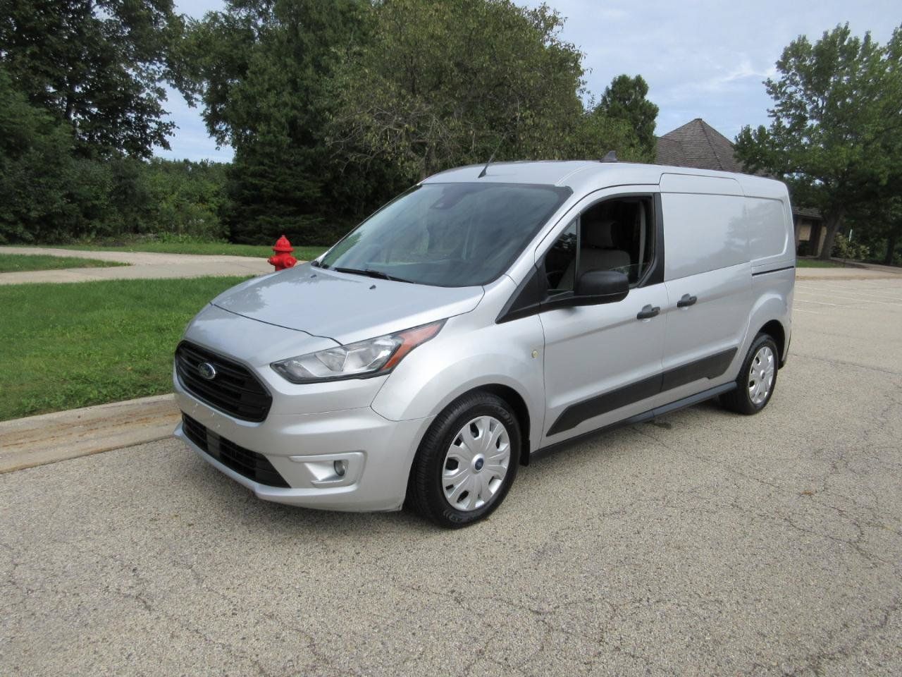 Used 2020 Ford Transit Connect XLT FWD image 2