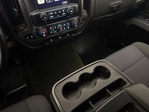 Used 2017 Chevrolet Silverado 1500 LT w/ All Star Edition image 21