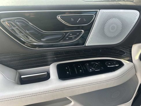 Used 2023 Lincoln Navigator Black Label image 23