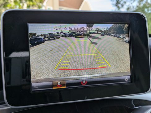 Used 2019 Mercedes-Benz GLC 300 image 34