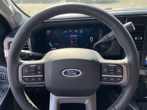 New 2026 Ford F250 Lariat w/ Lariat Premium Package AWD/4WD image 16
