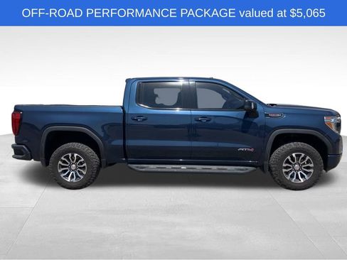 Used 2020 GMC Sierra 1500 AT4 w/ Off-Road Performance Package image 2
