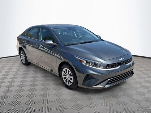 Used 2024 Kia Forte LX FWD image 4