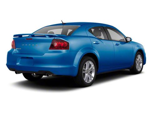 Used 2013 Dodge Avenger SXT FWD image 2
