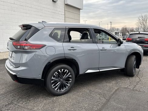 New 2025 Nissan Rogue Platinum w/ Tech Package image 22