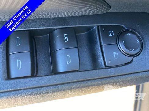 New 2026 Chevrolet Equinox EV LT image 11