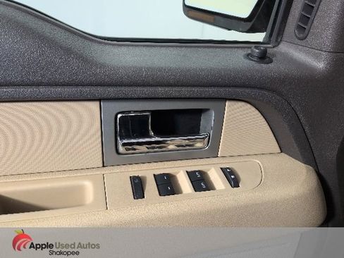 Used 2011 Ford F150 XLT w/ XLT Chrome Pkg AWD/4WD image 8