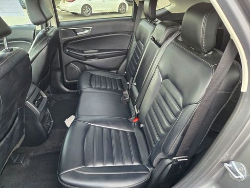 Used 2024 Ford Edge SEL image 7