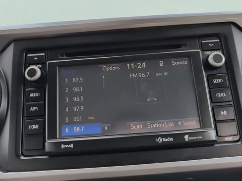 Used 2019 Toyota Tacoma 2WD Double Cab image 23