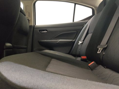 Used 2025 Nissan Versa SV FWD image 18