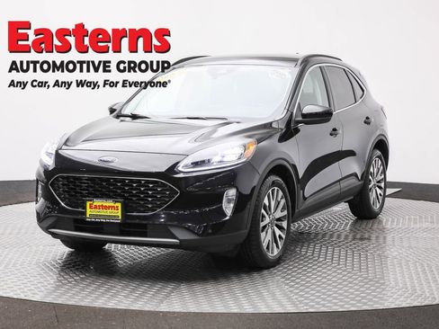 Used 2021 Ford Escape Titanium image 1