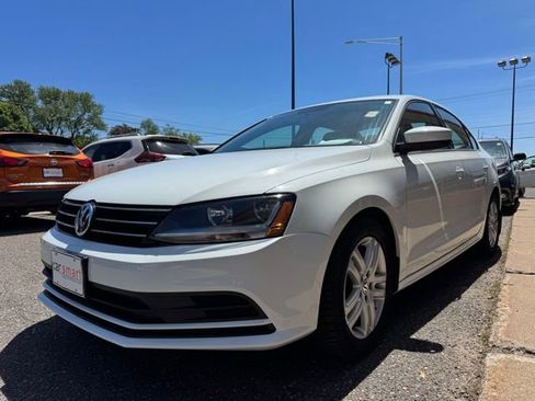 Used 2017 Volkswagen Jetta S FWD image 3