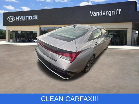 Used 2025 Hyundai Elantra SEL FWD image 3