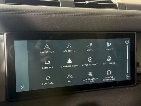 Used 2023 Land Rover Defender 110 S image 40