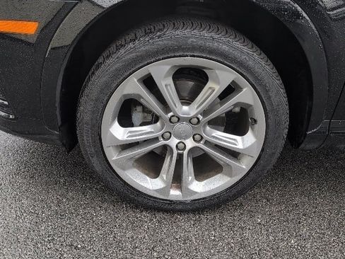 Used 2016 Audi Q3 2.0T Prestige w/ Prestige Package image 6