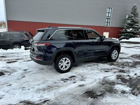 New 2023 Jeep Grand Cherokee Limited w/ Luxury Tech Group II image 7