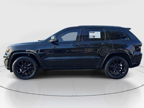 Used 2020 Jeep Grand Cherokee Altitude image 9