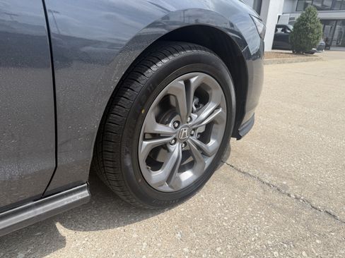 Used 2024 Honda Accord EX image 17