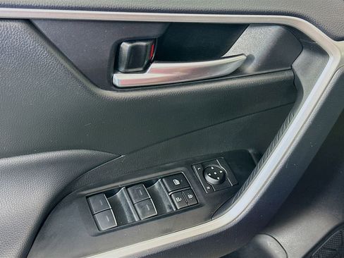 Certified 2025 Toyota RAV4 XLE image 18