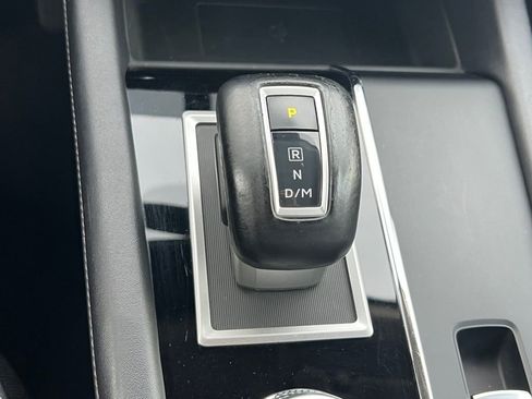 Used 2024 Mitsubishi Outlander SE image 30