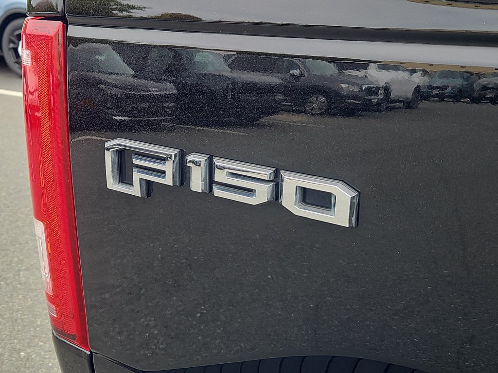 Used 2016 Ford F150 XLT w/ Equipment Group 301A Mid AWD/4WD image 12