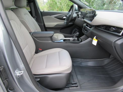 New 2026 Buick Envista Preferred FWD image 10