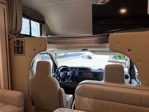 Used 2022 Ford E-450 and Econoline 450 Super Duty w/ Motorhome Prep Package RWD image 41