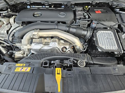 Certified 2025 Mercedes-Benz GLA 250 image 29