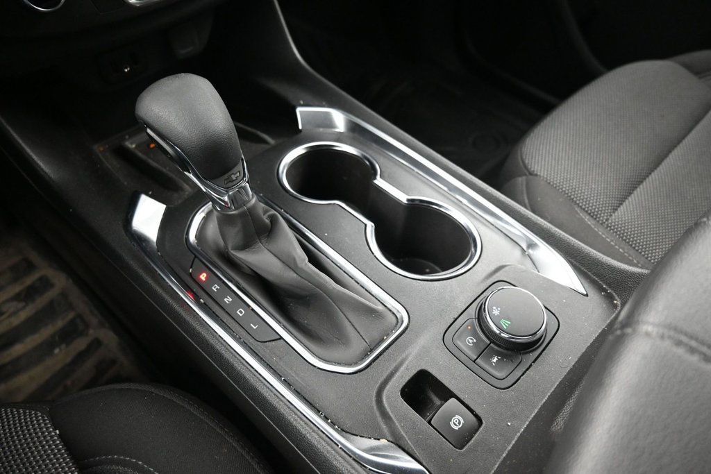 Used 2023 Chevrolet Traverse LT FWD image 15