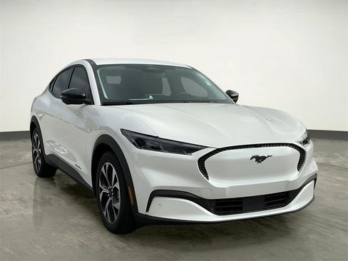 Used 2025 Ford Mustang Mach-E Select image 13
