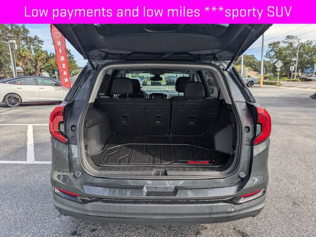 Used 2021 GMC Terrain SLE w/ Elevation Edition FWD image 13