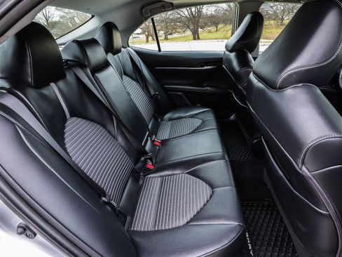 Used 2023 Toyota Camry SE FWD image 39