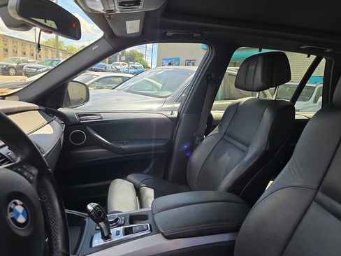 Used 2011 BMW X5 M image 16