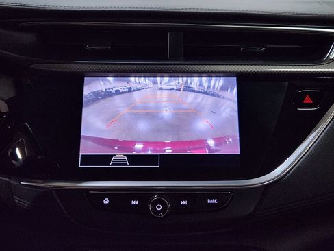 Used 2022 Buick Encore GX Select w/ Sport Touring Package FWD image 38