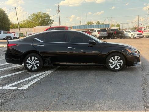 Used 2024 Nissan Altima 2.5 S FWD image 4
