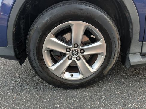 Used 2015 Toyota RAV4 XLE image 10
