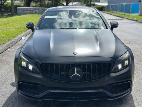 Used 2017 Mercedes-Benz C 63 AMG S image 3