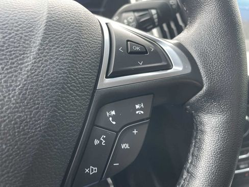 Used 2018 Ford Edge SEL w/ Equipment Group 201A AWD/4WD image 15