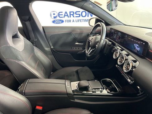 Used 2023 Mercedes-Benz CLA 250 4MATIC image 27