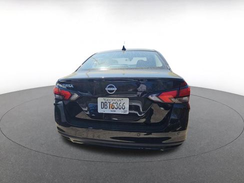 Used 2025 Nissan Versa SV image 7