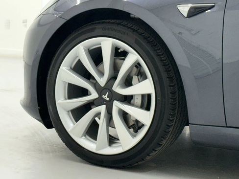 Used 2018 Tesla Model 3 Long Range image 35