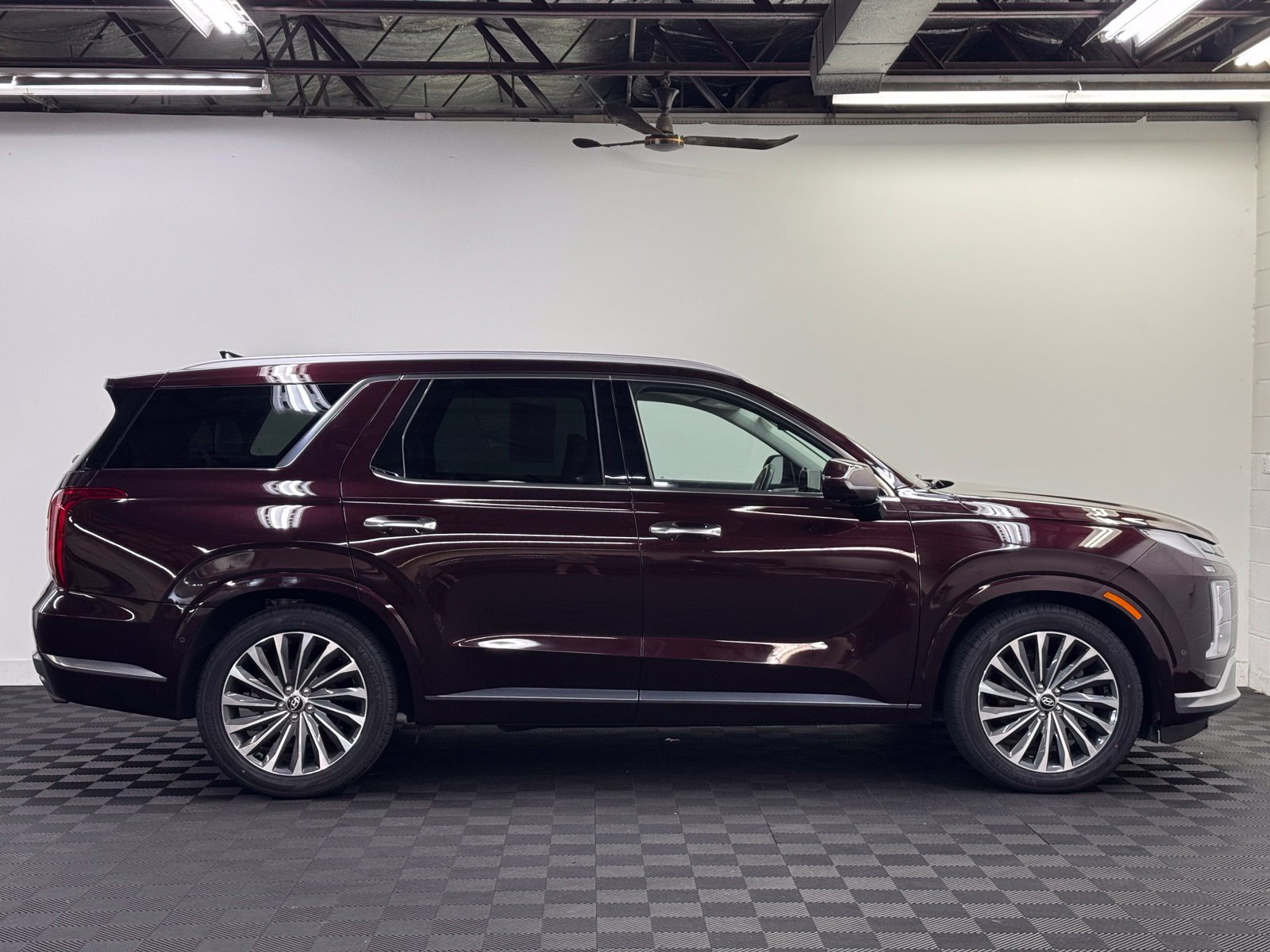 Used 2024 Hyundai Palisade Calligraphy AWD/4WD image 4