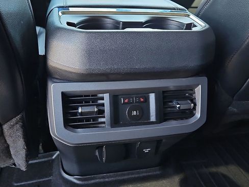 Used 2024 Ford F250 Lariat w/ Lariat Ultimate Package image 19