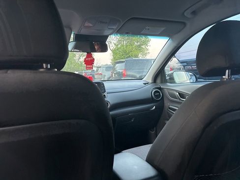 Used 2021 Hyundai Kona SE AWD/4WD image 10