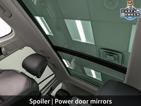Used 2022 Volkswagen Tiguan SE w/ Panoramic Sunroof Package AWD/4WD image 28