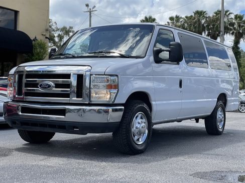 Used 2013 Ford E-350 and Econoline 350 XLT image 15