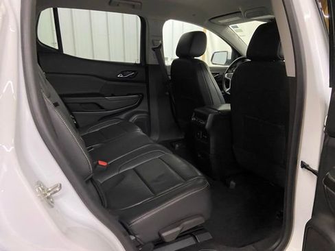 Used 2023 GMC Acadia SLT image 20