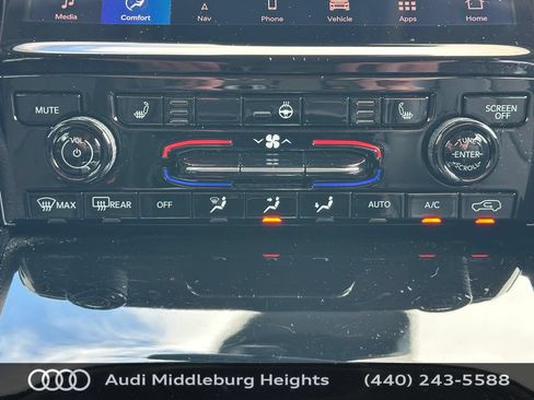 Used 2023 Jeep Grand Cherokee L Limited w/ Trailer Tow Group (B) AWD/4WD image 26