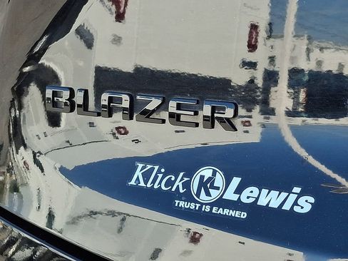 Used 2019 Chevrolet Blazer RS w/ Sun and Wheels Package FWD image 31